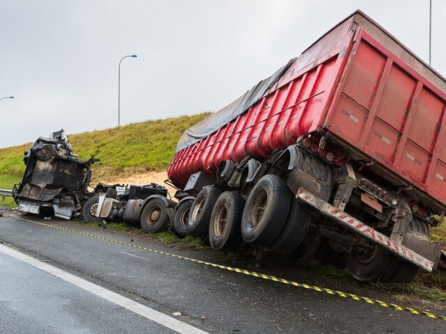 6 Ways Truck Accident Cases Differ From Regular Car Accidents